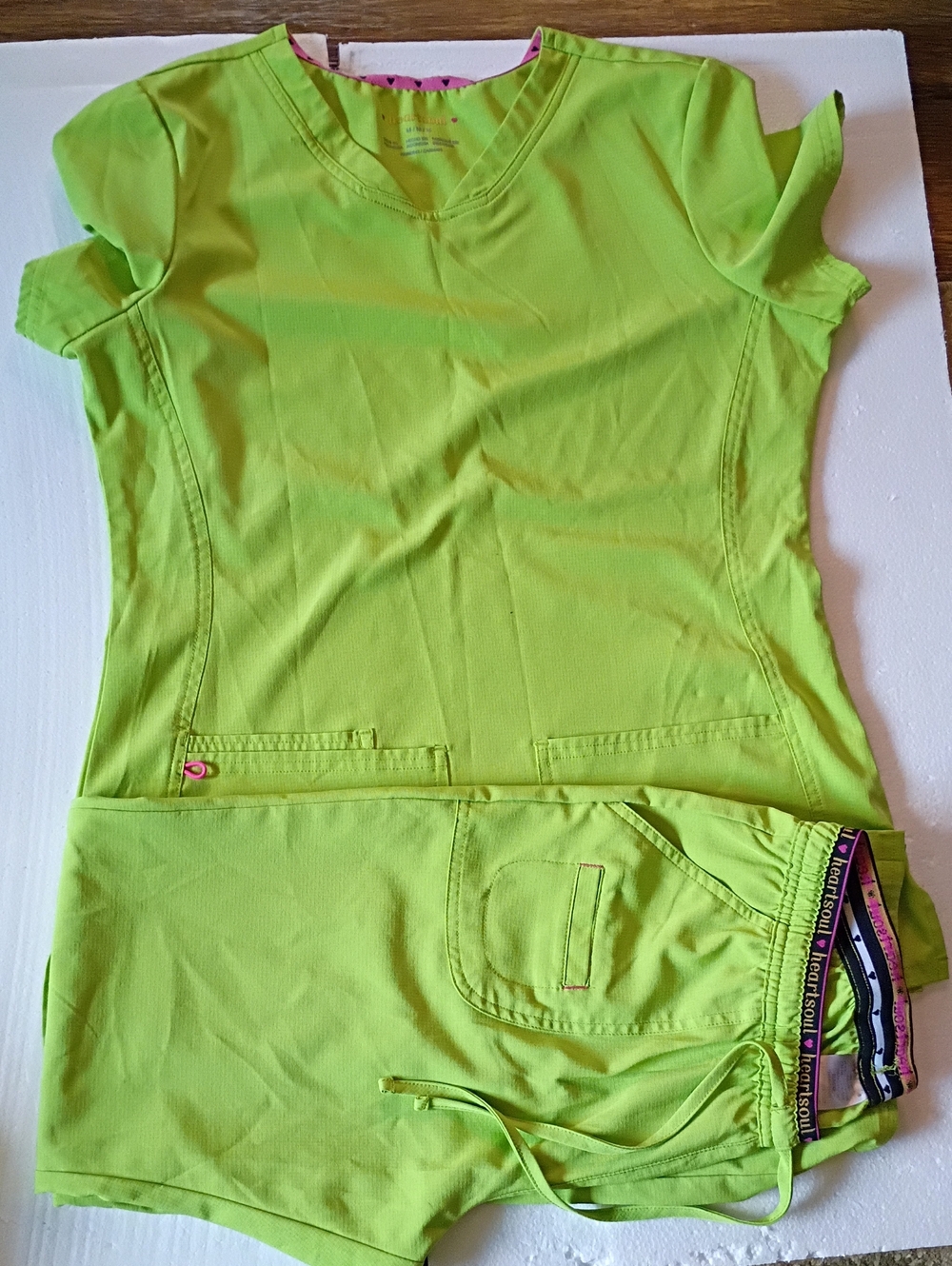 Heartsoul scrub set Size Med. Lime Green